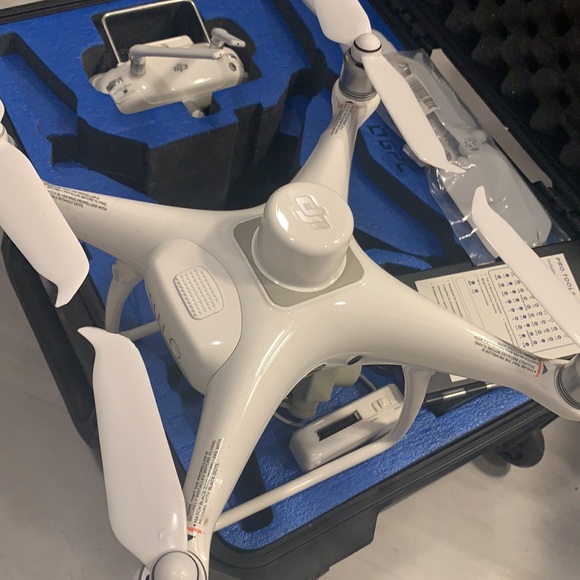 DJI Phantom 4 RTK - Picture 2 of 2